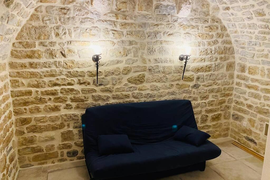 Escoutay Dans Bastide Medievale Saint-Thomé Exterior foto